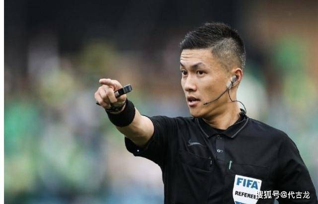  昂热主帅赛后批评裁判判罚引争议  